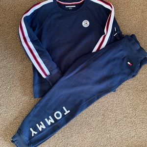 Tommy Hilfiger set sweatshirt and pants
